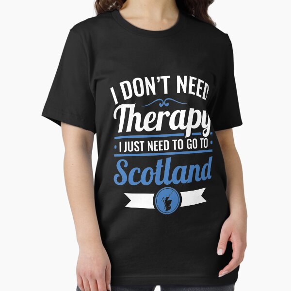 Vista previa del artículo con la obra «No necesito terapia, solo necesito ir a viajar a Escocia», diseñado y vendido por jaygo.