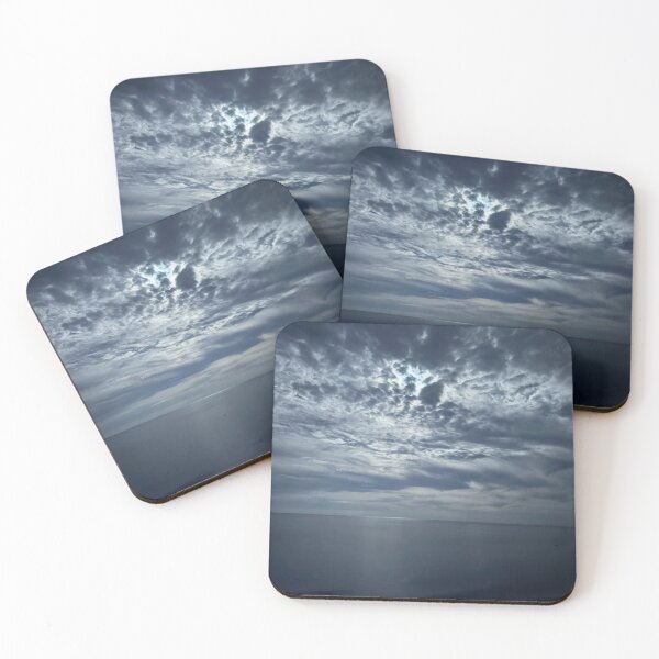 Artikelvorschau, Moonlight in the Clouds at Sea entworfen und verkauft von Donlan-2211.