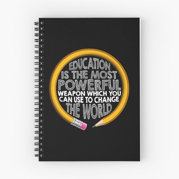 Aperçu de l'œuvre L'éducation est l'arme la plus puissante créée et vendue par teeperfect.