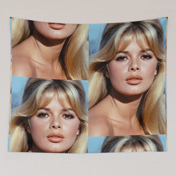 Item preview, Character - Haut Leger Expression Sereine Portrait designed and sold by Beat-It.