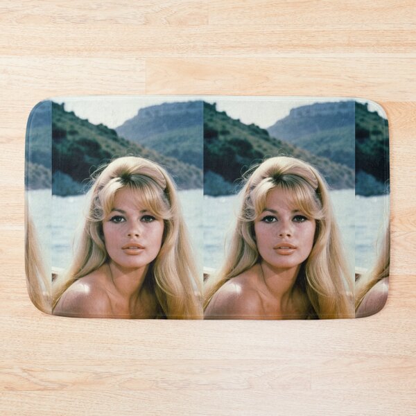 Item preview, Character - Portrait Bouffant Golden Bangs Long Elegant designed and sold by Beat-It.