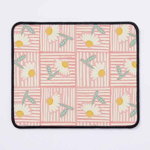Item preview, Daisy patchwork in pink colors designed and sold by Srta Margarita.