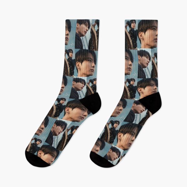 Artikelvorschau, Jeon Jungkook - Schwimmversion entworfen und verkauft von V_SHOPEE.
