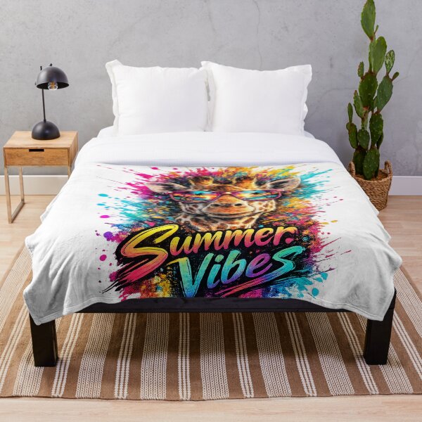 Artikelvorschau, Sommerliche Giraffen-Vibes – Cooles Sonnenbrillen-Farbspritzer-T-Shirt-Design entworfen und verkauft von GooniSL.