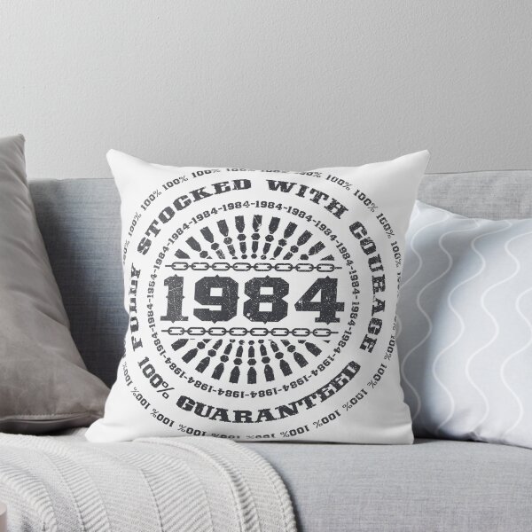 Artikelvorschau, Vintage 1984, Used-Look: Perfekt gealtert entworfen und verkauft von Rob's Curated Studio.