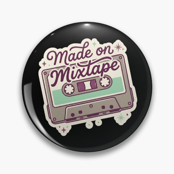 Artikelvorschau, Made On Mixtape Vintage Cassette entworfen und verkauft von Sketchlegacy.