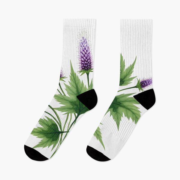 Aperçu de l'œuvre Aquarelle botanique de fleurs sauvages violettes créée et vendue par PixorStudio.