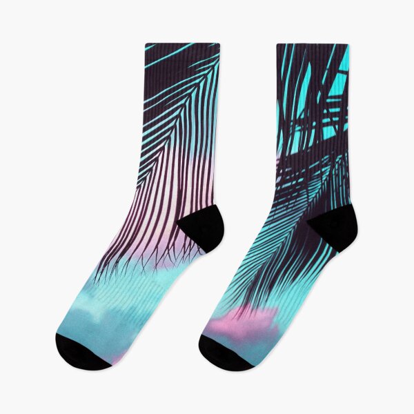 Artikelvorschau, Tropische Palmblätter in Fantasy Pink, Aqua Sky entworfen und verkauft von DEC02.