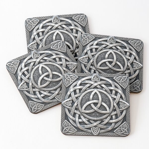 Artikelvorschau, Keltisches Triquetra-Emblem aus Silber mit Knotenmuster entworfen und verkauft von Owcomm.