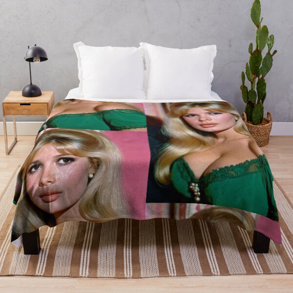 Item preview, Character - Portrait Green Off Shoulder Elegant designed and sold by Beat-It.