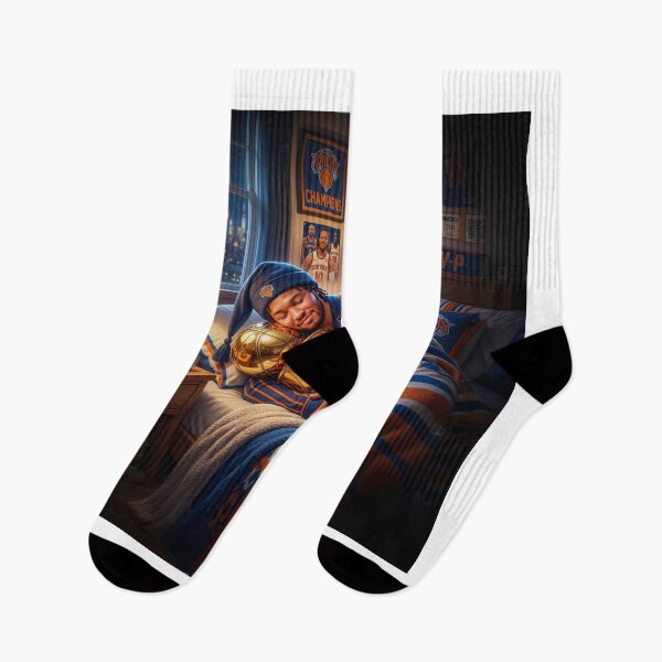Artikelvorschau, Jalen Brunson NY Knicks Sleeping With NBA Finals Trophy entworfen und verkauft von Home Decor Art.