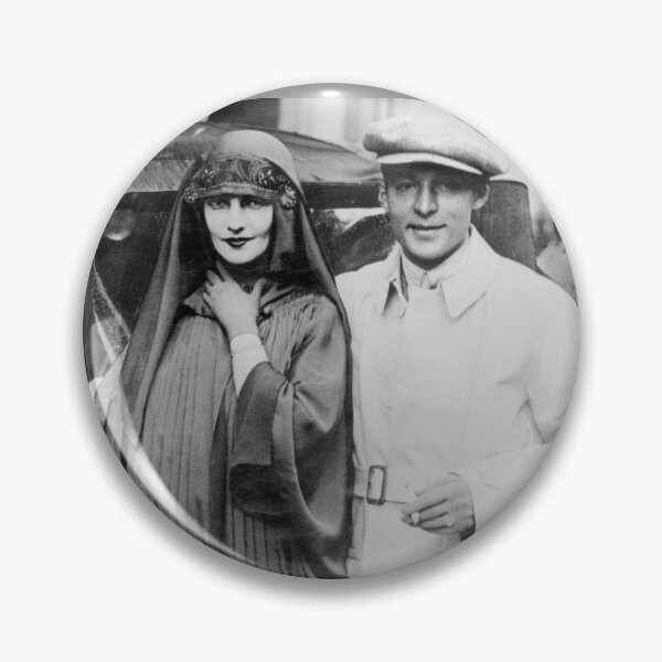 Artikelvorschau, Rudolph Valentino und Natacha Rambova im Auto entworfen und verkauft von collageDP.