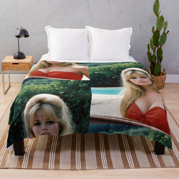 Item preview, Character - Portrait Red Bow Pool Elegant designed and sold by Beat-It.