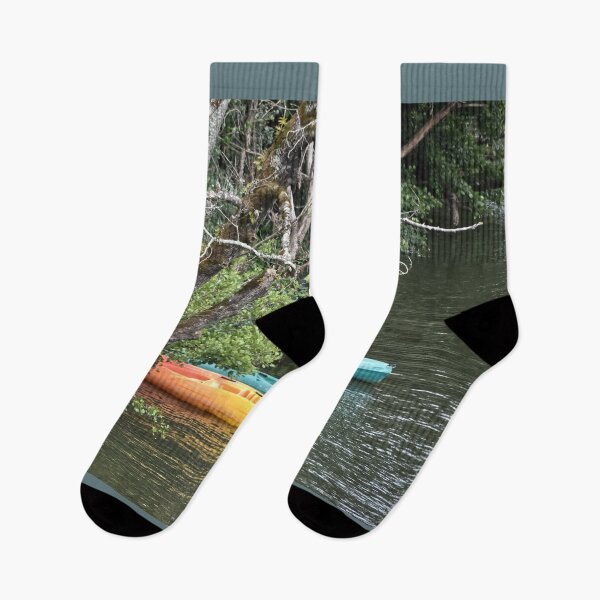 Artikelvorschau, Zwei Kajaks auf dem Fluss entworfen und verkauft von StylishDecor.