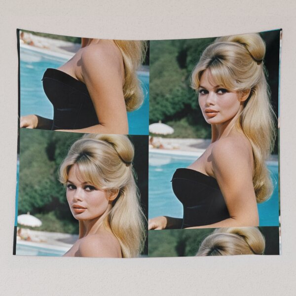 Item preview, Character - Robe Legere Regard Veloute Portrait designed and sold by Beat-It.