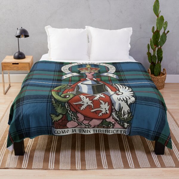 Artikelvorschau, Robertson Ancient Hunting Tartan und Waffen für den Häuptling des Clans Donnachaidh entworfen und verkauft von Kirrindy Designs.