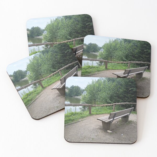 Artikelvorschau, Peaceful Park Bench By Lake entworfen und verkauft von PhuongVoArt.