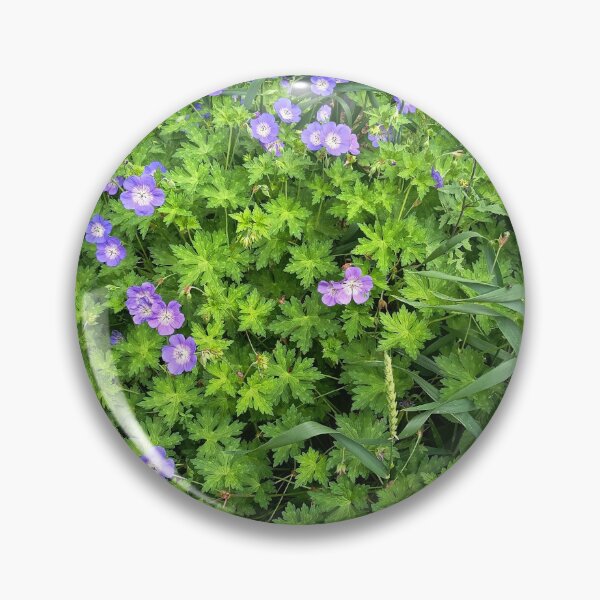 Artikelvorschau, Purple Wildflowers Garden Groundcover entworfen und verkauft von PhuongVoArt.