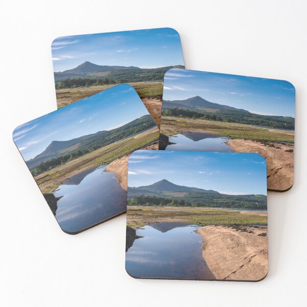 Artikelvorschau, Spiegelung des Goat Fell, Isle of Arran entworfen und verkauft von Kasia Design.
