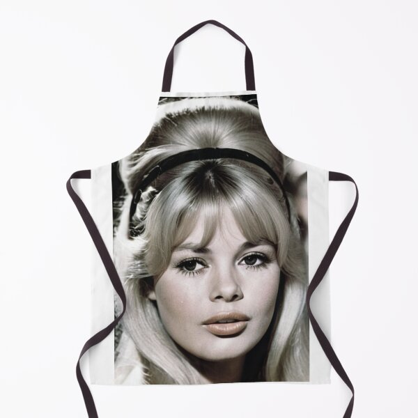 Item preview, Character - Tenue Decontractee Regard Percant Elegant Portrait designed and sold by Beat-It.
