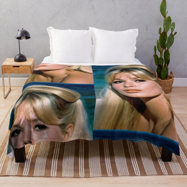 Item preview, Character - Tenue Estivale Regard Confiant Portrait designed and sold by Beat-It.