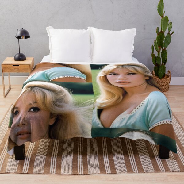 Item preview, Character - Tenue Legere Regard Envoutant Portrait designed and sold by Beat-It.