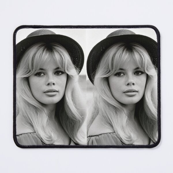 Item preview, Character - Tenue Plage Expression Sereine Portrait designed and sold by Beat-It.