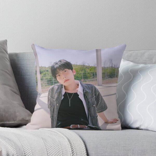 Item preview, KEONHEE de ONEUS KPOP designed and sold by jaofnn.