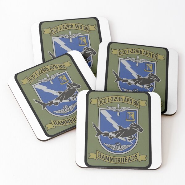 Aperçu de l'œuvre Insigne de la compagnie D, 1er bataillon, 229e régiment d'aviation (bataillon d'hélicoptères d'attaque) « Hammerheads » créée et vendue par CharlieDesings.