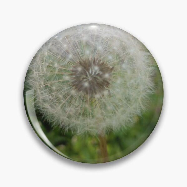Artikelvorschau, Dandelion Seed Head Closeup entworfen und verkauft von PhuongVoArt.