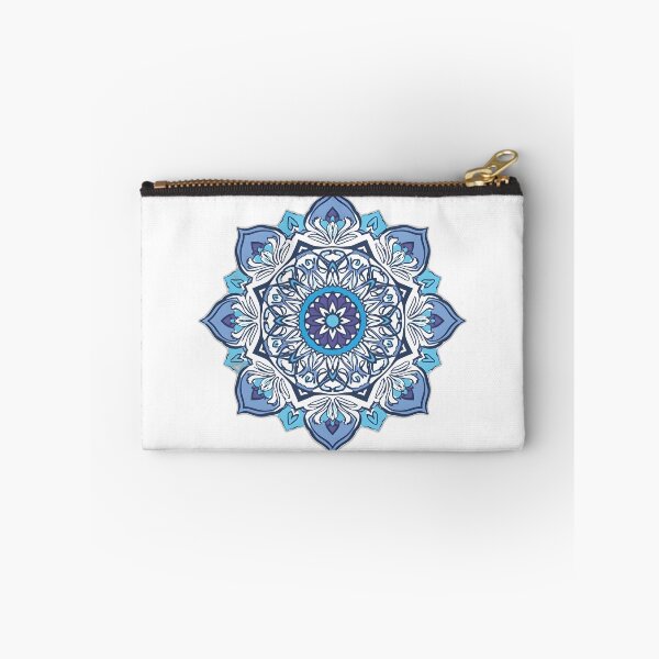 Artikelvorschau, Blaue Mandala-Kunst mit Blumenmotiven | Boho-Mandala-Design mit heiliger Geometrie entworfen und verkauft von dreamz-world.