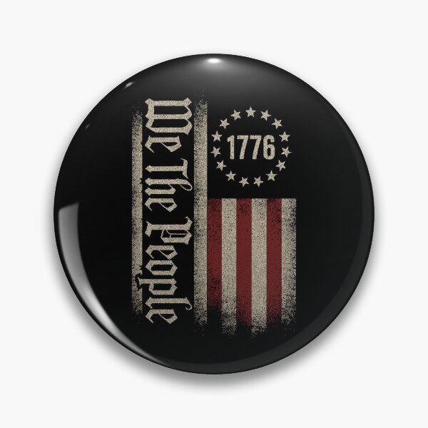 Artikelvorschau, Wir, das Volk | Patriotische amerikanische Flagge im Vintage-Stil von 1776 (USA-Design) entworfen und verkauft von Saxon Designs.