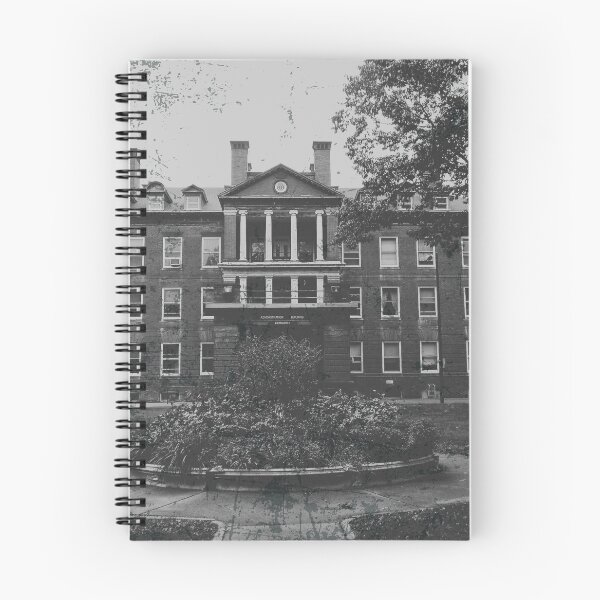 Artikelvorschau, Abgenutztes Foto aus dem Harrisburg State Hospital entworfen und verkauft von GhostlyWorld.