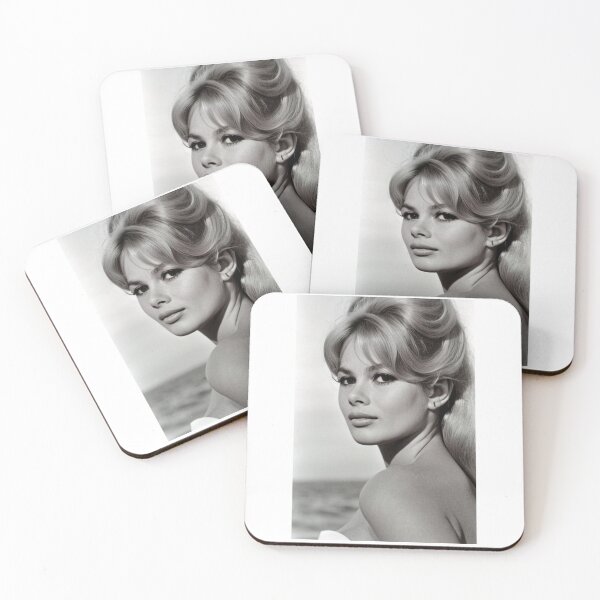 Item preview, Personnage - Portrait beach gaze - Over the Shoulder cheveux bouffants designed and sold by Beat-It.