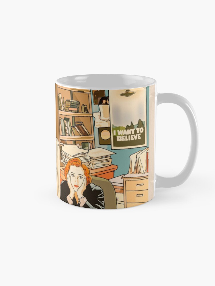 Alternate view of The skeptical Dana Scully in the Mulder s office The X Files  Mug