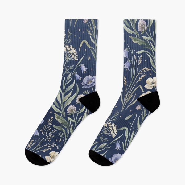 Artikelvorschau, Moonlit Wildflower Tapestry entworfen und verkauft von MoonwoodStudio.