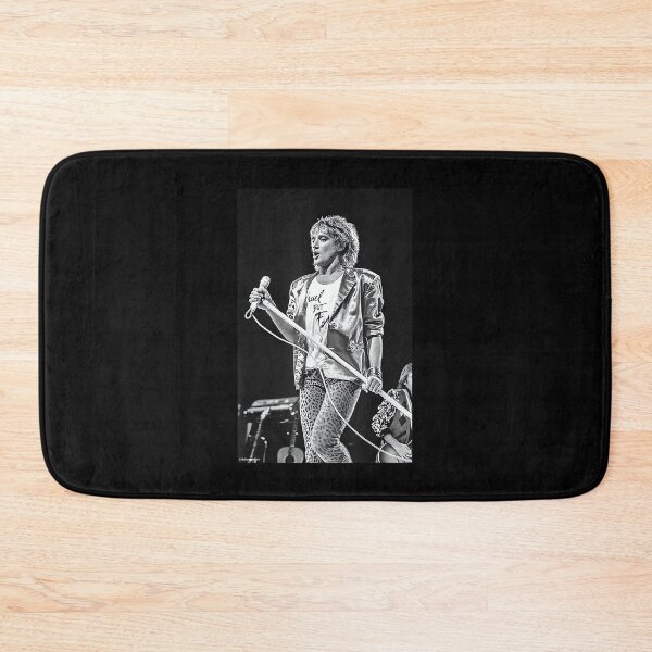 Artikelvorschau, Rod Stewart Live Mic Stand Pose Faces von Allan Ballard entworfen und verkauft von AnnUWatts.