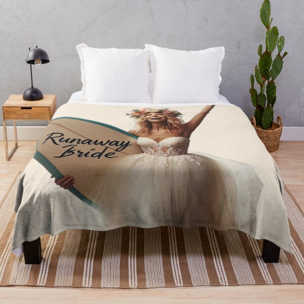 Aperçu de l'œuvre Mariage bohème joyeux sur planche de surf créée et vendue par Voodoo Store Paranormal Collections.