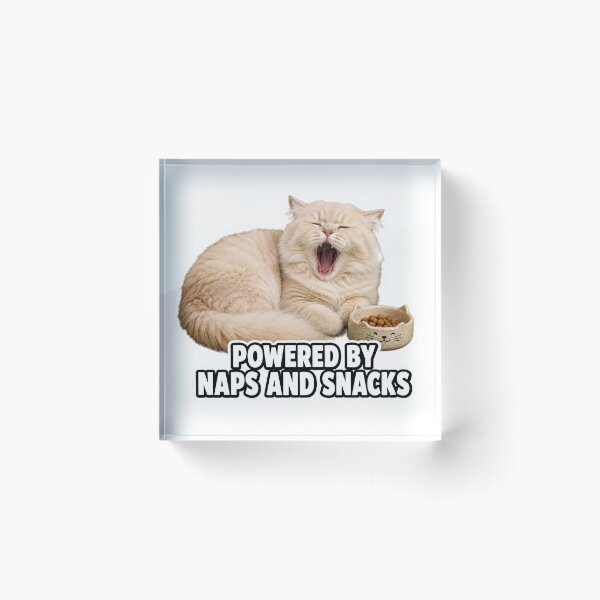 Artikelvorschau, Powered By Naps And Snacks Funny Lazy Cat Meme entworfen und verkauft von MoodyMeows.