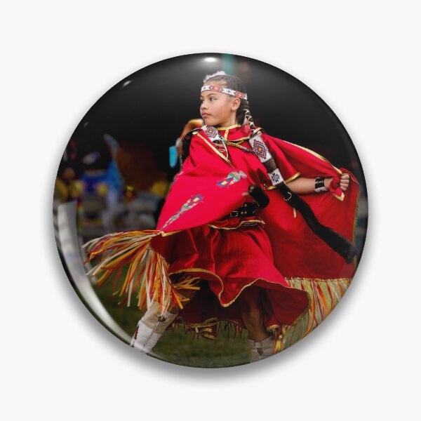 Artikelvorschau, Junge Powwow-Tänzerin in Rot entworfen und verkauft von ImagesbyCharyn.