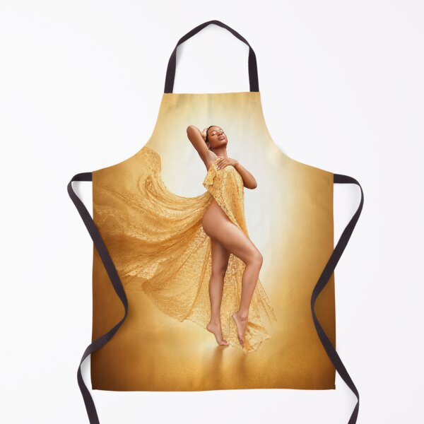 Aperçu de l'œuvre Golden Elegance Portrait | Luxury Fashion Photography | Contemporary Wall Art Print créée et vendue par TedKentPhoto.