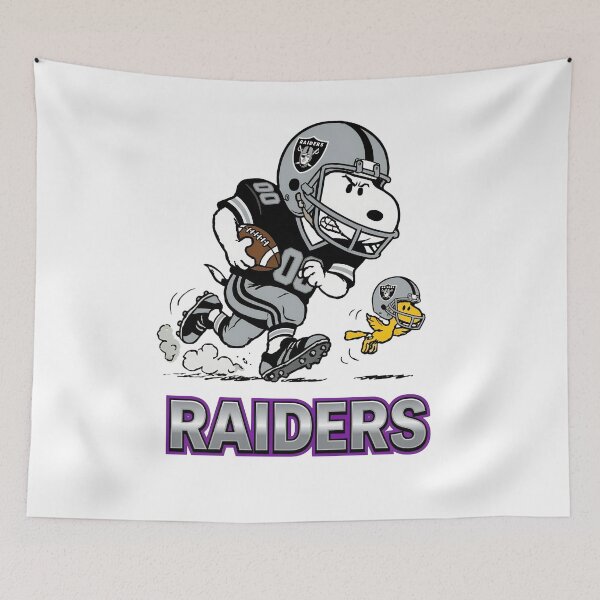 Artikelvorschau, Snoopy Footballspieler Raiders Crossover entworfen und verkauft von WilliamFerris.