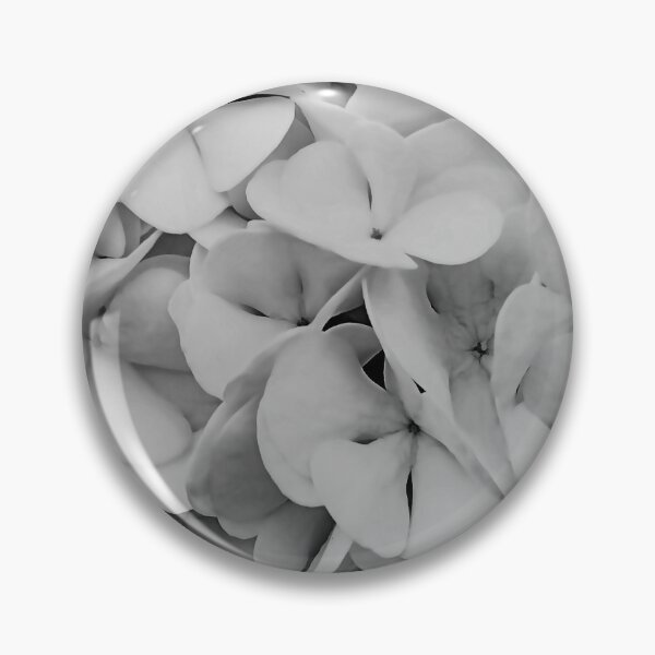 Aperçu de l'œuvre Hortensia monochrome créée et vendue par Jasna Dragun.