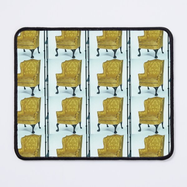 Aperçu de l'œuvre LE FAUTEUIL JAUNE DE GRAND-MÈRE créée et vendue par THE GOOD FIND.