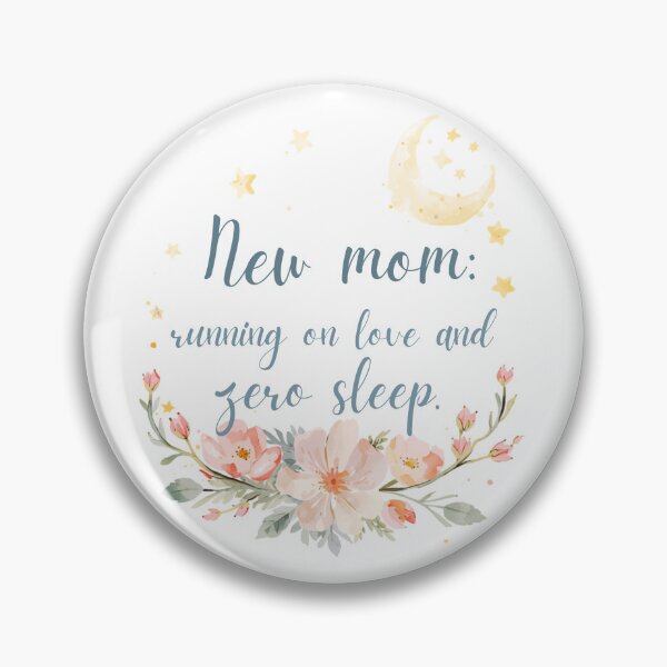 Artikelvorschau, Frischgebackene Mama, die nur noch von Liebe lebt und keinen Schlaf bekommt entworfen und verkauft von CozyMomDesign.