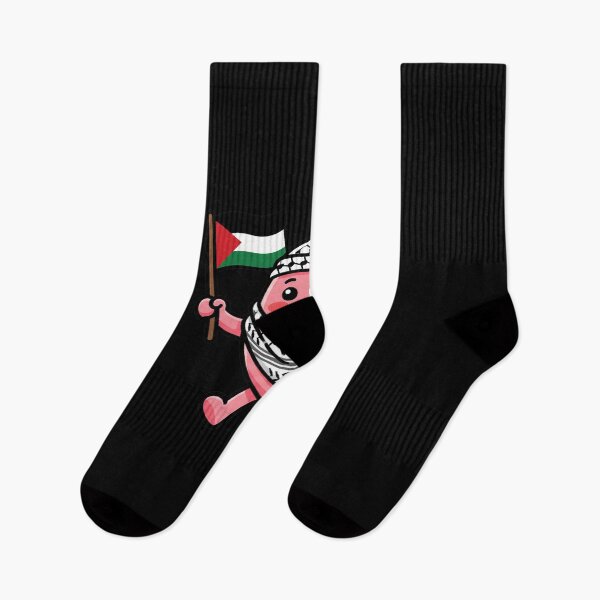 Aperçu de l'œuvre Mascotte Kawaii Keffieh brandissant le drapeau palestinien, symbole de solidarité avec la Palestine. Personnage Keffieh kawaii. Mascotte Keffieh tenant le drapeau palestinien. créée et vendue par AdyKurniawan.