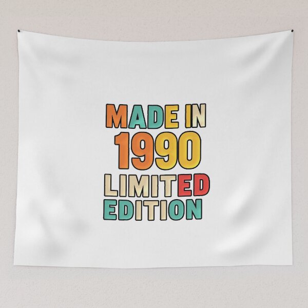 Aperçu de l'œuvre Édition limitée fabriquée en 1990 | Design rétro vintage | Anniversaire créée et vendue par AstronautMerch.