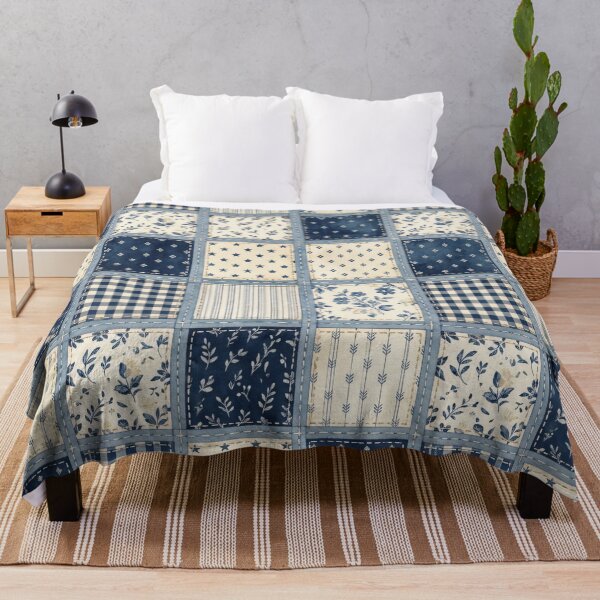Aperçu de l'œuvre Indigo Patchwork Quilt créée et vendue par MoonwoodStudio.