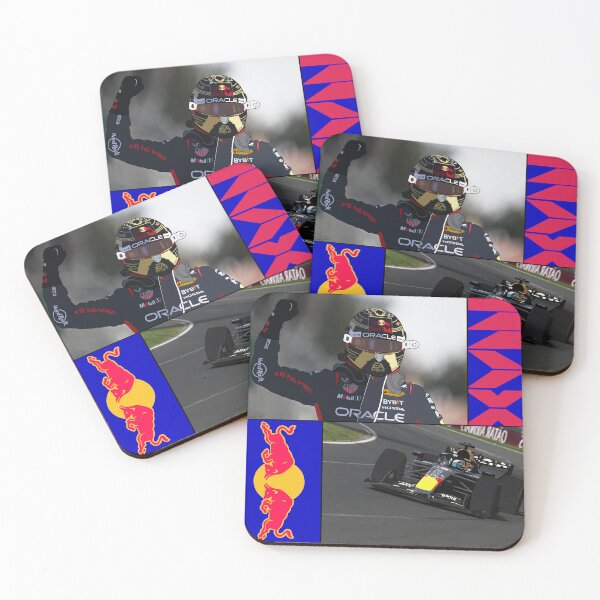 Item preview, Camiseta de Max Verstappen, piloto de Fórmula 1, equipo Red Bull, casco 3 designed and sold by falconbeat.