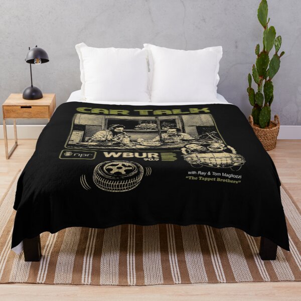 Artikelvorschau, Vintage-Automobilradio-Show-Shirt entworfen und verkauft von MichaelAdamArt.